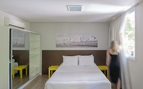 Açores Flat Design- Ao lado da Casa De Cultura Mário Quintana